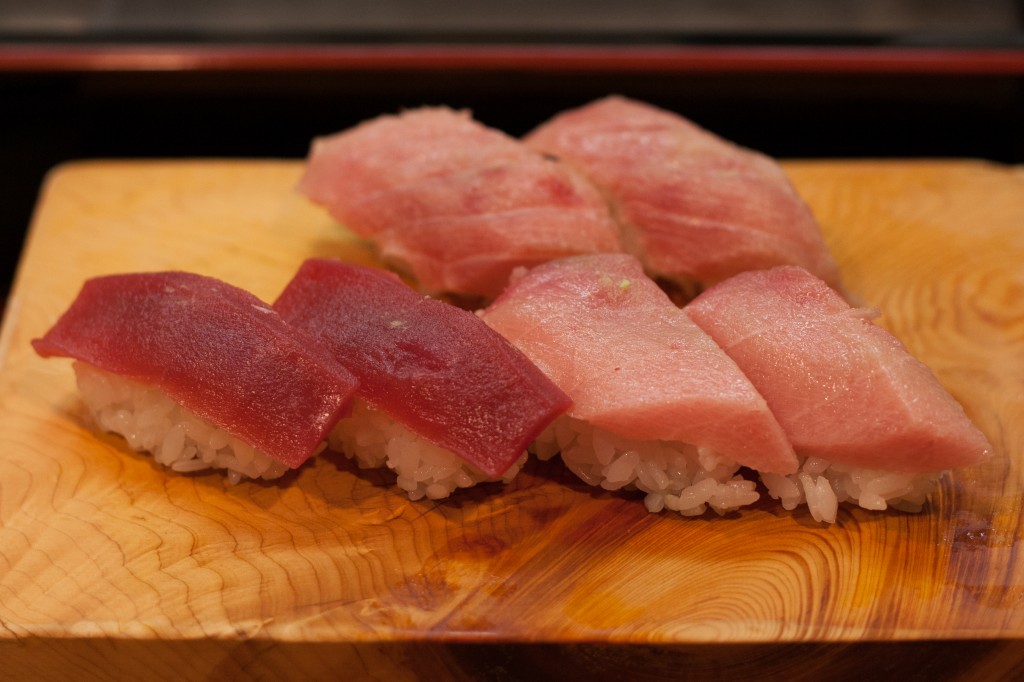 Regular tuna (front left), Chutoro - fatty tuna (front right), and Ohtoro - very fatty tuna (back). Prices are ¥150, ¥280, and ¥410, respectively.