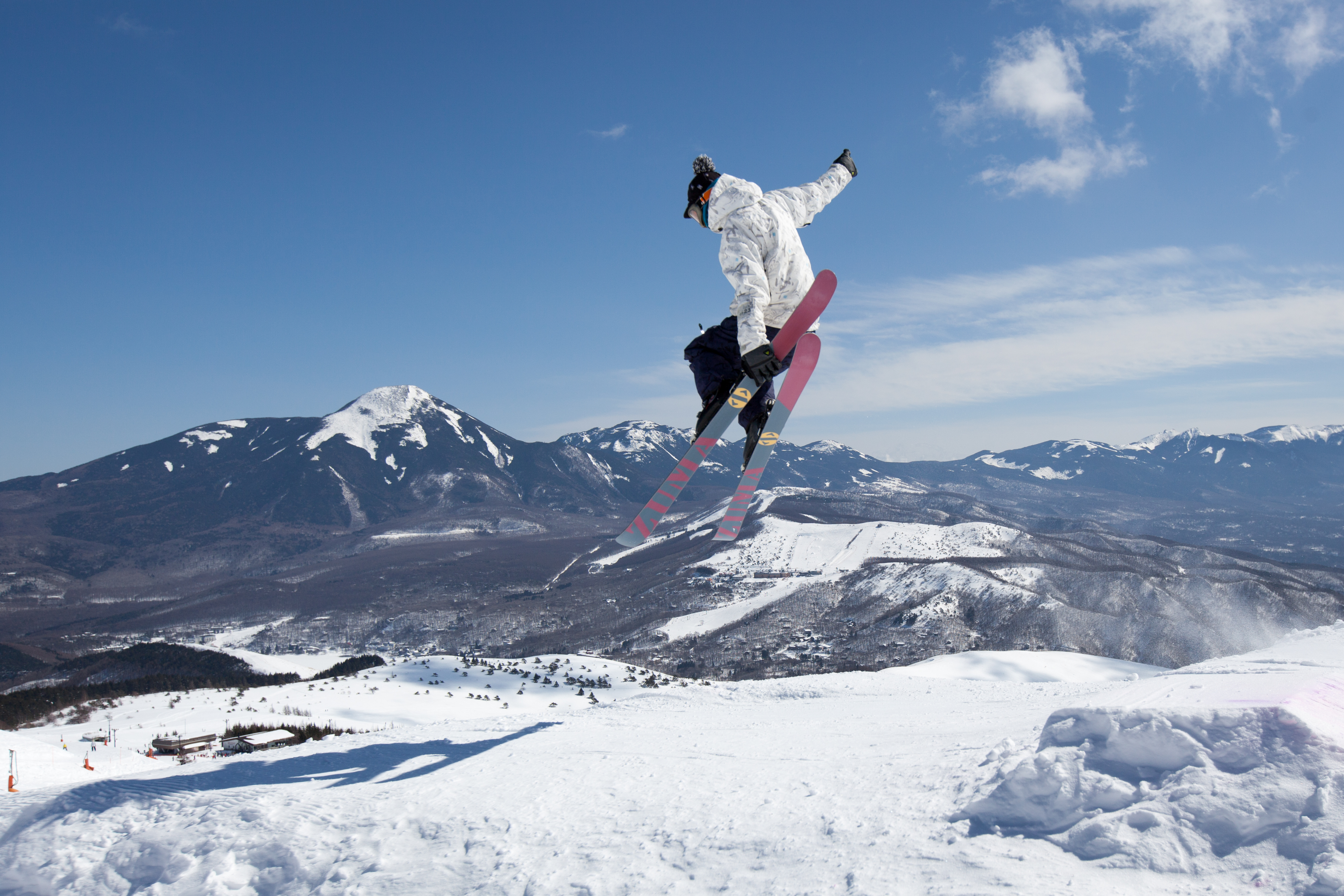 Snow skiing in Nagano